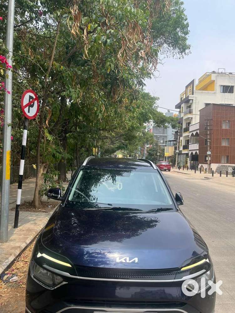 Kia Carens 2024 In Excellent Condition For Rs-12.4l Negotiable