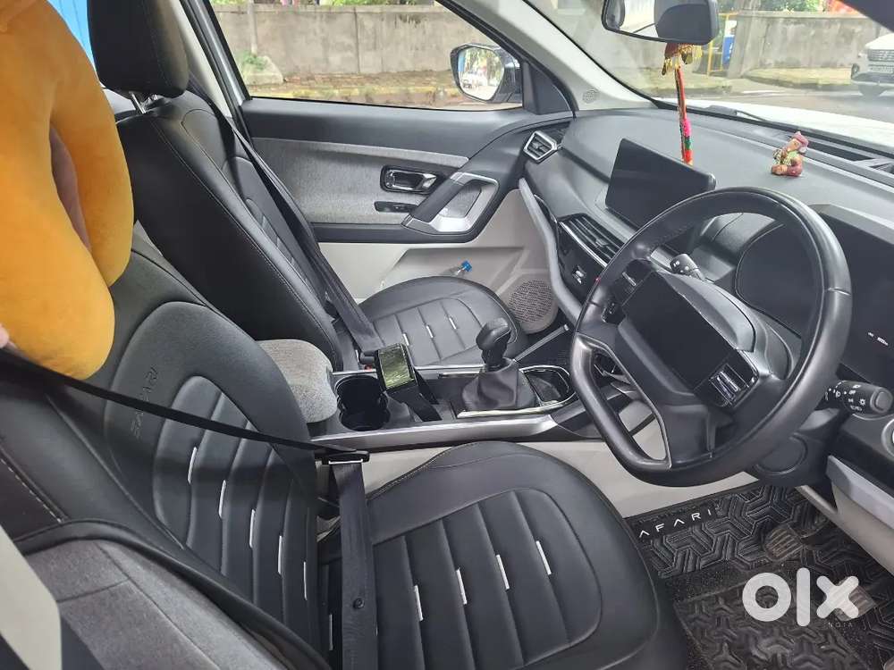 Tata Safari Pure X Diesel 2025 Manual