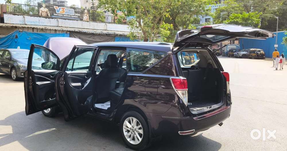 Toyota Innova Crysta 2.4 G Mt 7 Str, 2017, Diesel