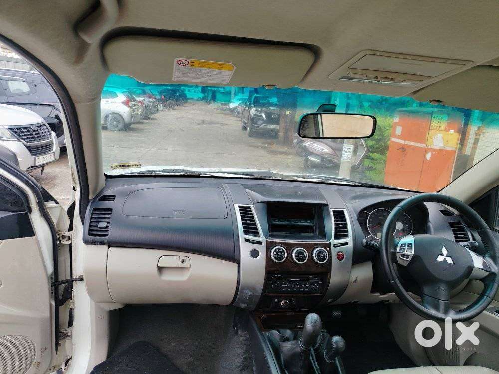 Mitsubishi Pajero Sport 2.5 Manual, 2012, Diesel