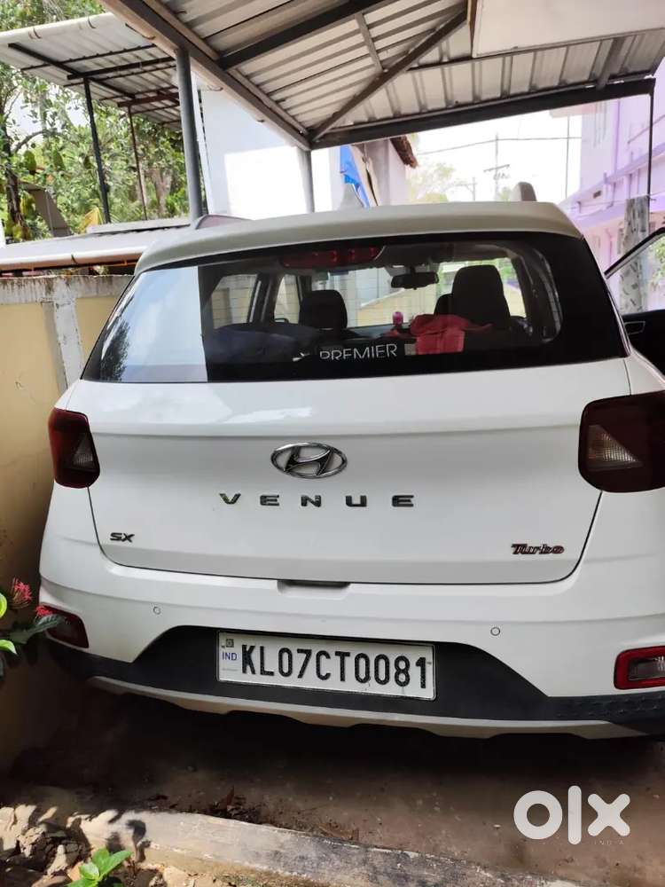 Hyundai Venue 2019 Petrol Well Maintained