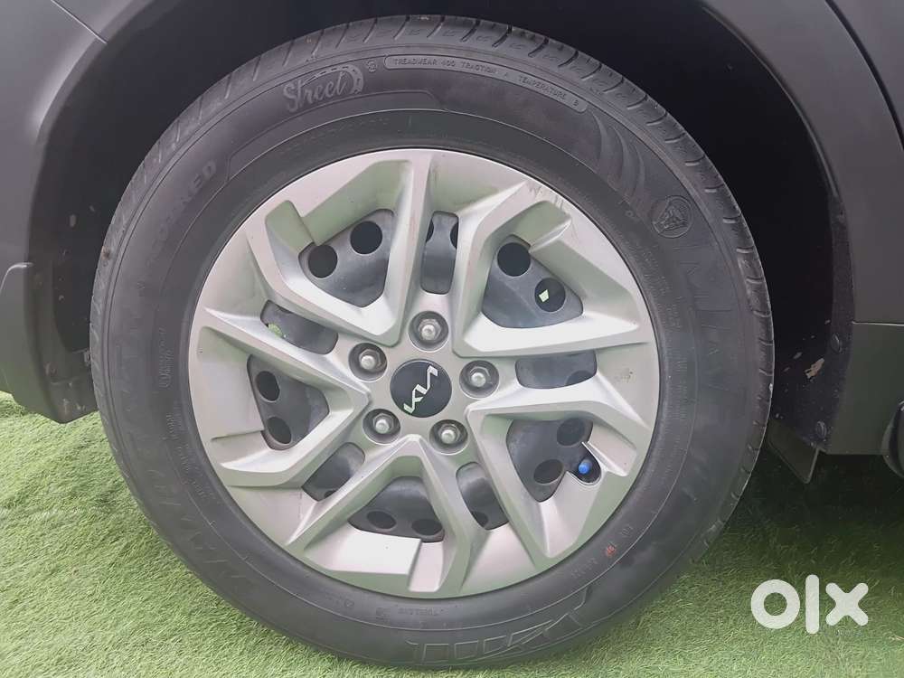 Kia Carens 1.4 Premium 7 Str, 2022, Petrol