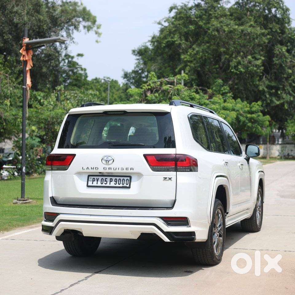 Toyota Land Cruiser 3.3 Zx Diesel, 2023, Diesel