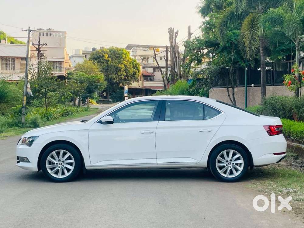 Skoda Superb L&k 2.0 Tdi At, 2019, Diesel
