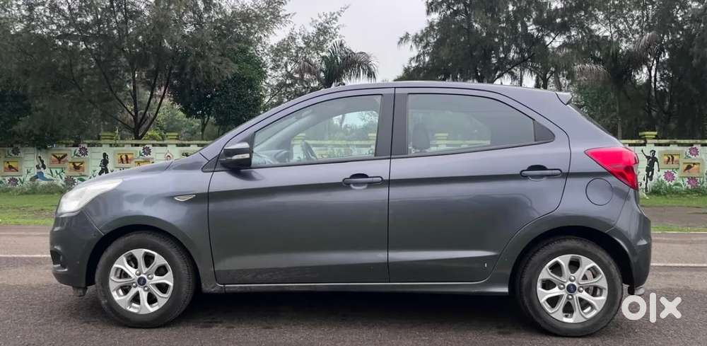 Ford Figo Titanium, 2016, Petrol