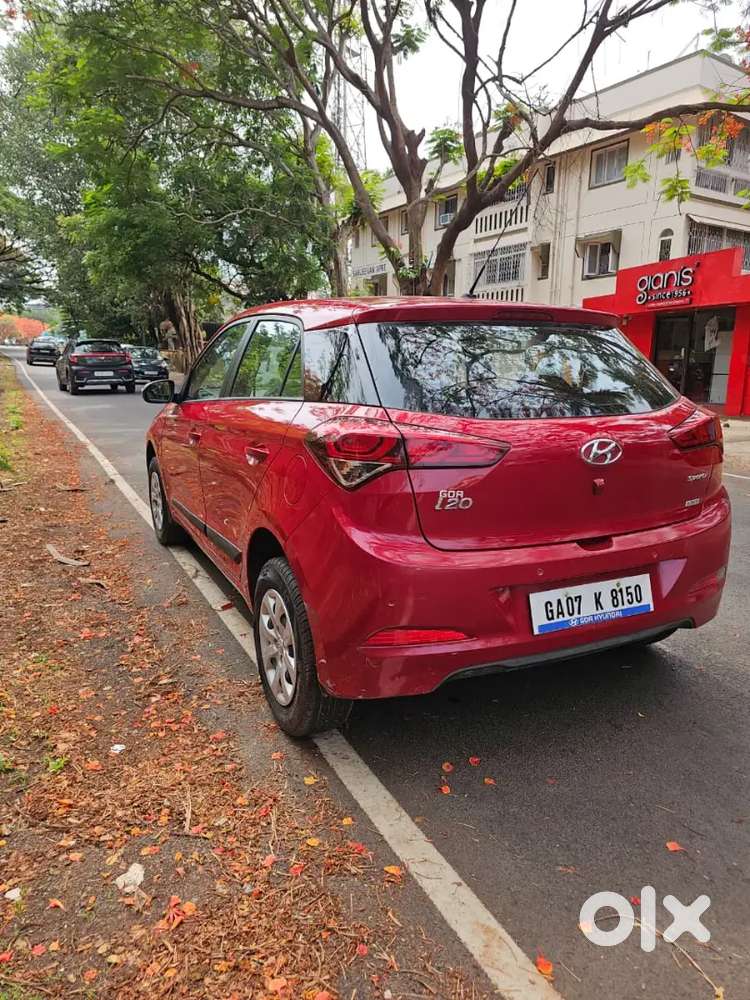 Hyundai I20 2016 Petrol 130000 Km Driven