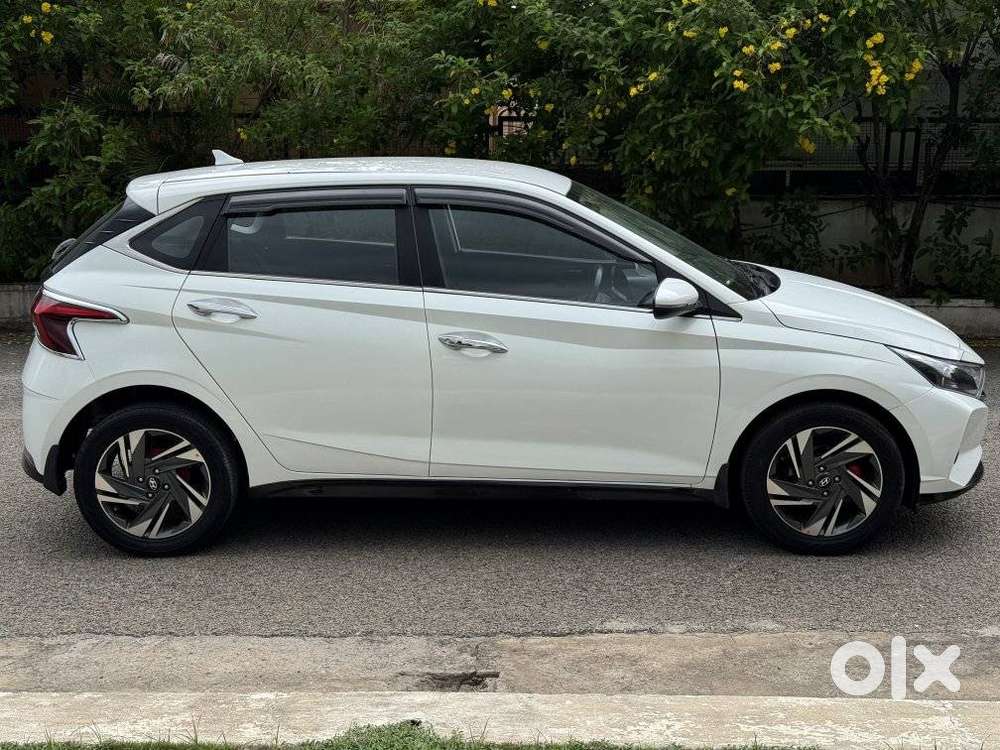 Hyundai I20 Petrol Asta, 2022, Petrol
