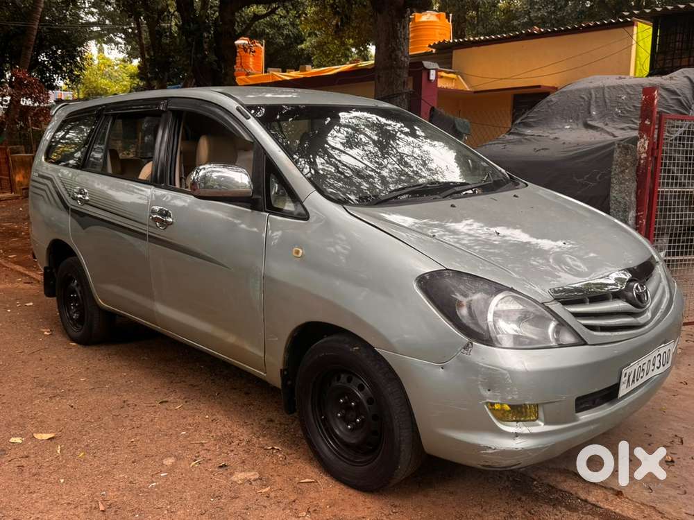 Innova 7seater For Just 2.5l