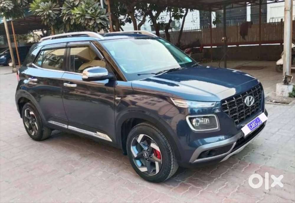 Hyundai Venue Sx(o) 1.0 Turbo Dct Knight Edition Dual Tone, 2020, Pe..