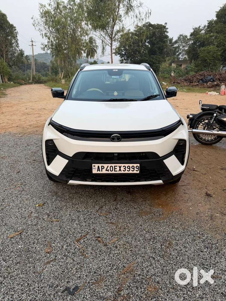 Tata Nexon 2025 Diesel Well Maintained