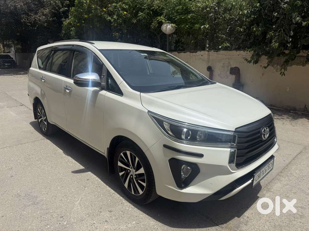 Toyota Innova Crysta [2020-ongoing] 2.4 Zx At 7 Str, 2022, Diesel