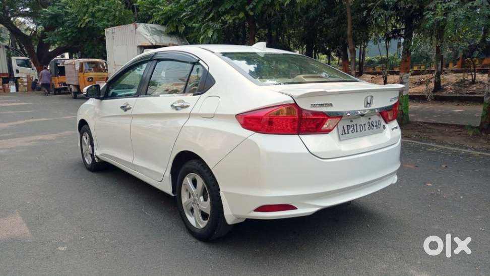 Honda City I-vtec V, 2017, Petrol