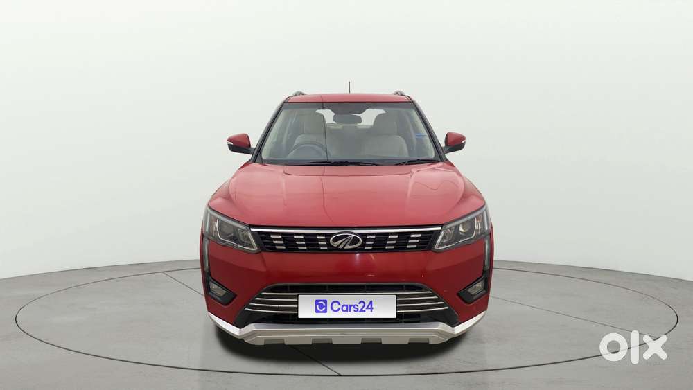 Mahindra Xuv300 1.2 W8 (o) Amt Petrol, 2021, Petrol