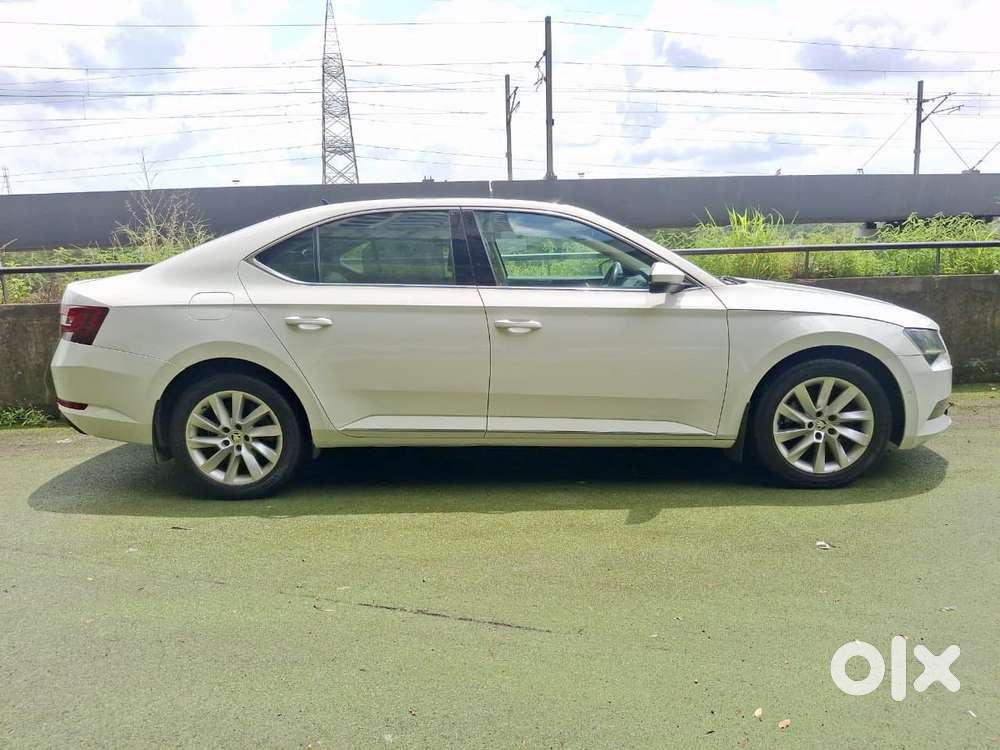 Skoda Superb 2.0 Tsi At L&k, 2019, Petrol