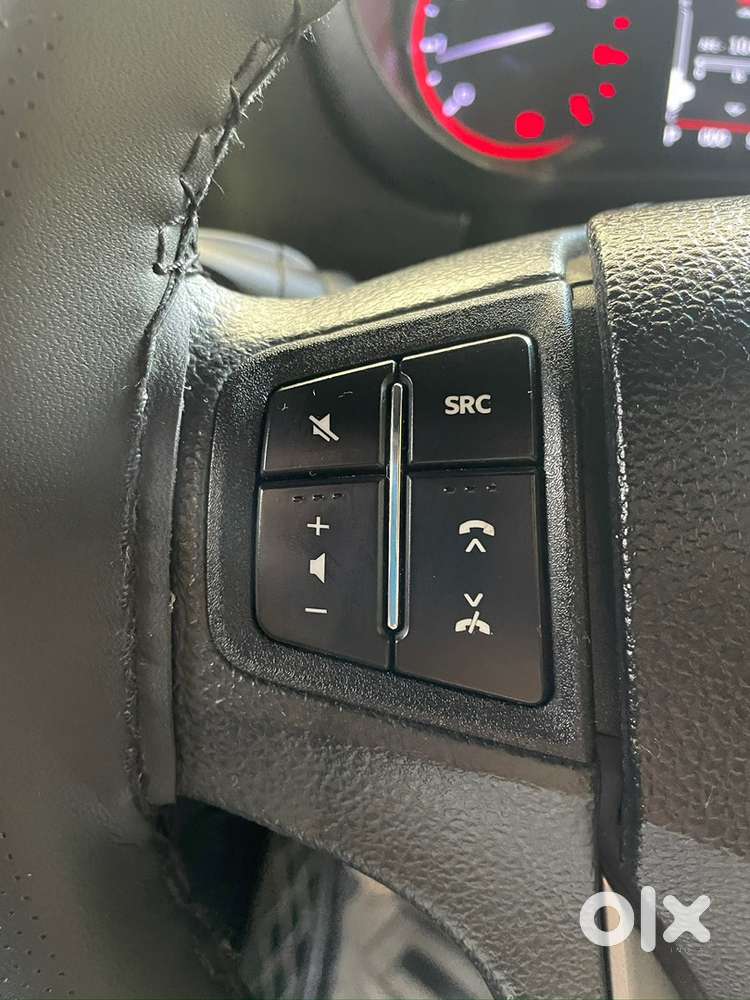 Mahindra Thar Petrol 2023