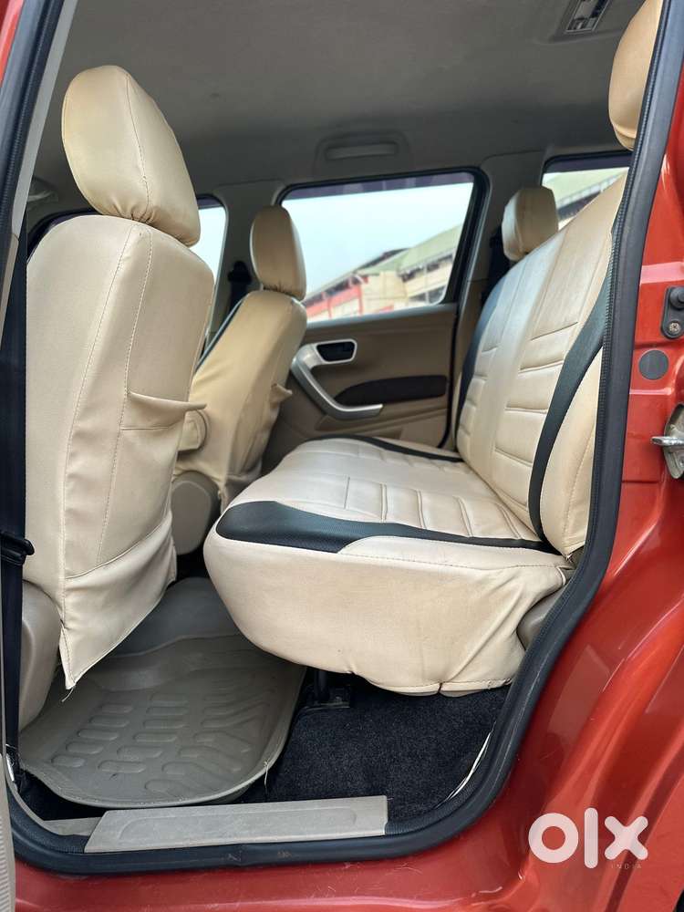 Mahindra Tuv 300 Mhawk100 T8, 2017, Diesel