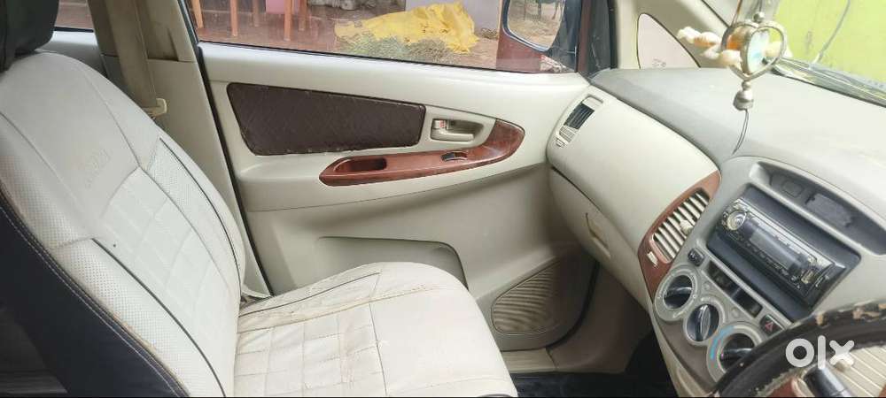 Toyota Innova 2.5 G2 2011
