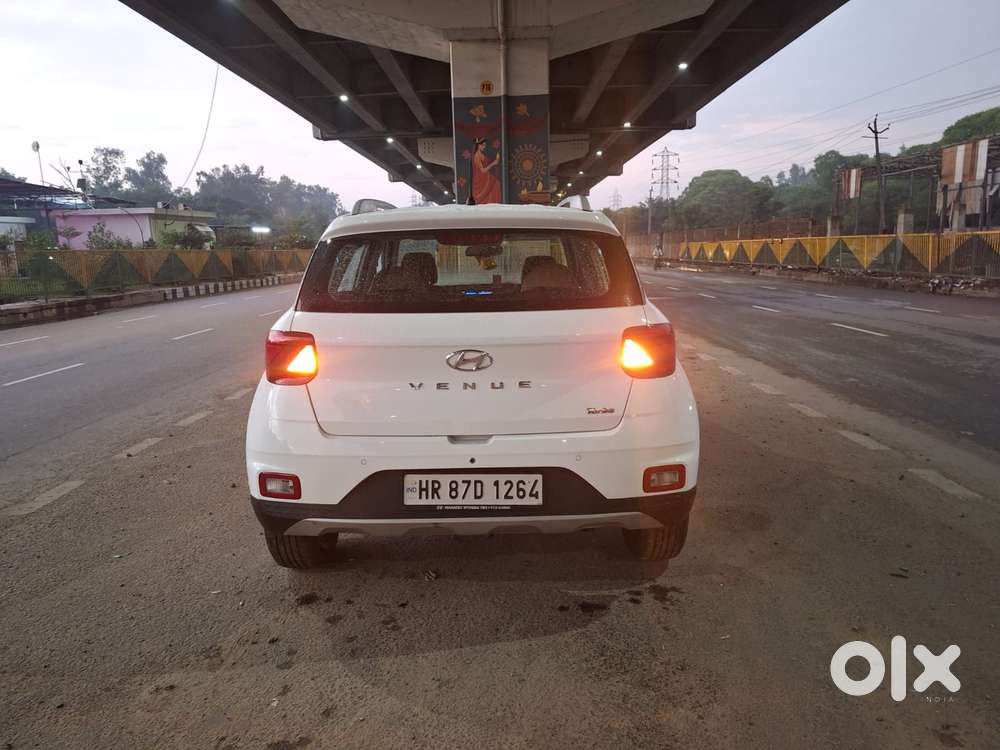 Hyundai Venue S Turbo, 2019, Petrol