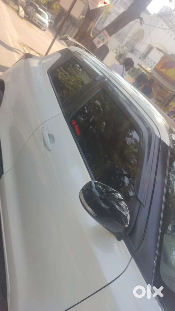 Maruti Suzuki Swift Petrol 2022