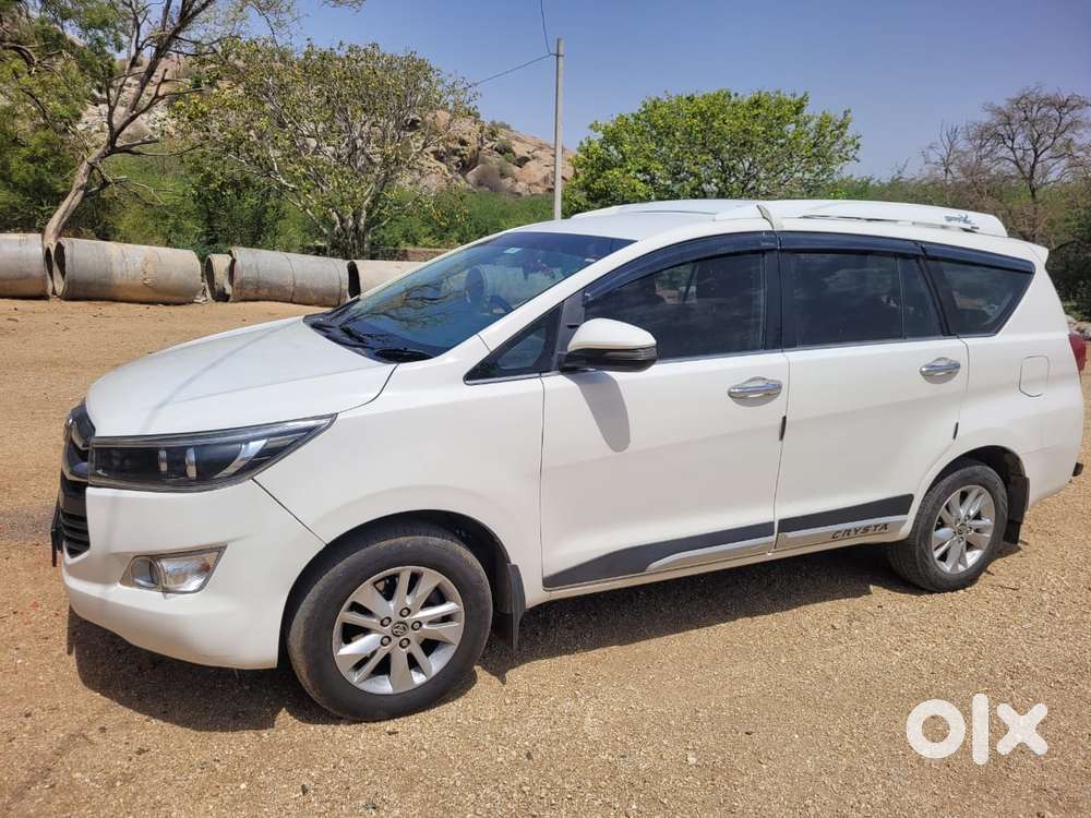 Toyota Innova Crysta 2.4 V, 2017, Diesel