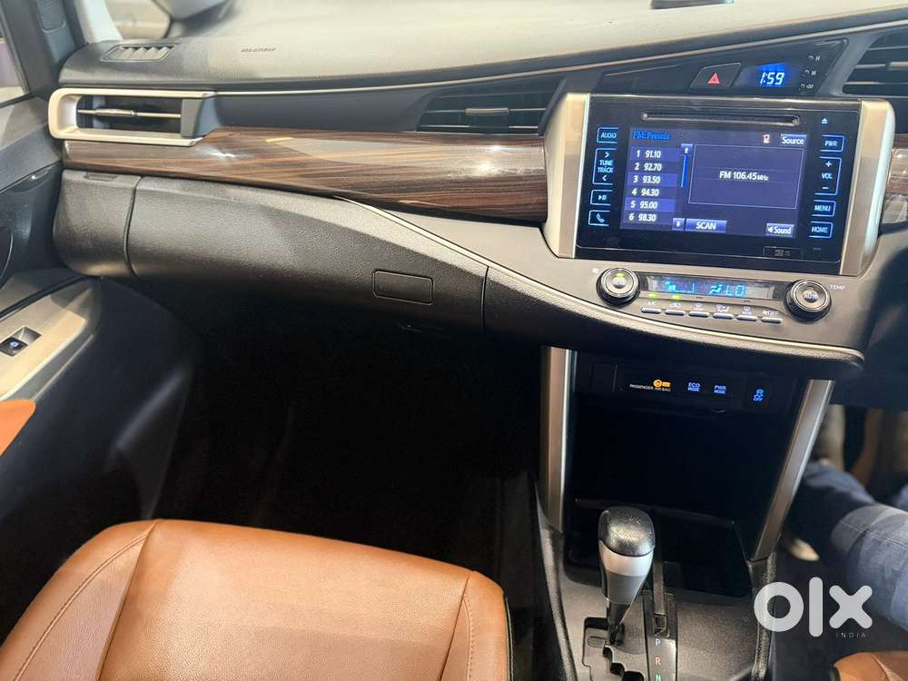 Toyota Innova Crysta 2.8z Automatic, 2017, Diesel