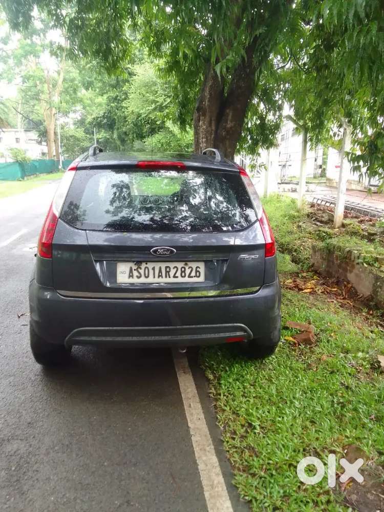 Ford Figo Petrol Zxi 2010
