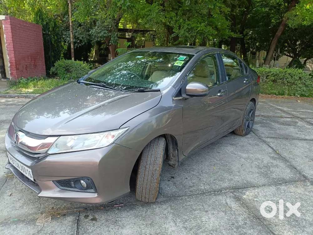 Honda City 2014 Sunroof Model Petrol Well Maintained Car