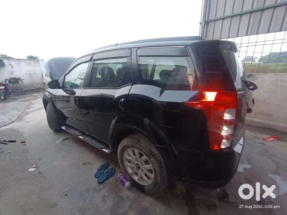 Mahindra Xuv500 2016 Diesel 180000 Km Driven