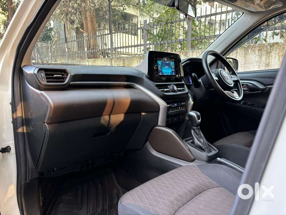 Toyota Urban Cruiser Hyryder 1.5 S Hybrid, 2024, Cng & Hybrids