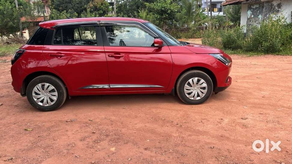 Maruti Suzuki Swift 1.2 Vxi (o), 2024, Petrol