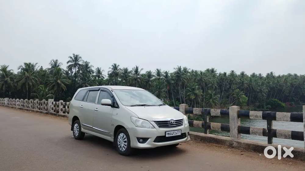 Toyota Innova 2.5 G 2013