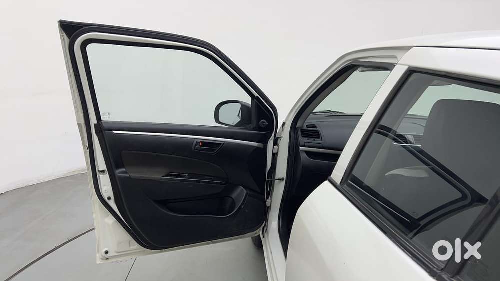Maruti Suzuki Swift 1.2 Lxi (o), 2017, Petrol