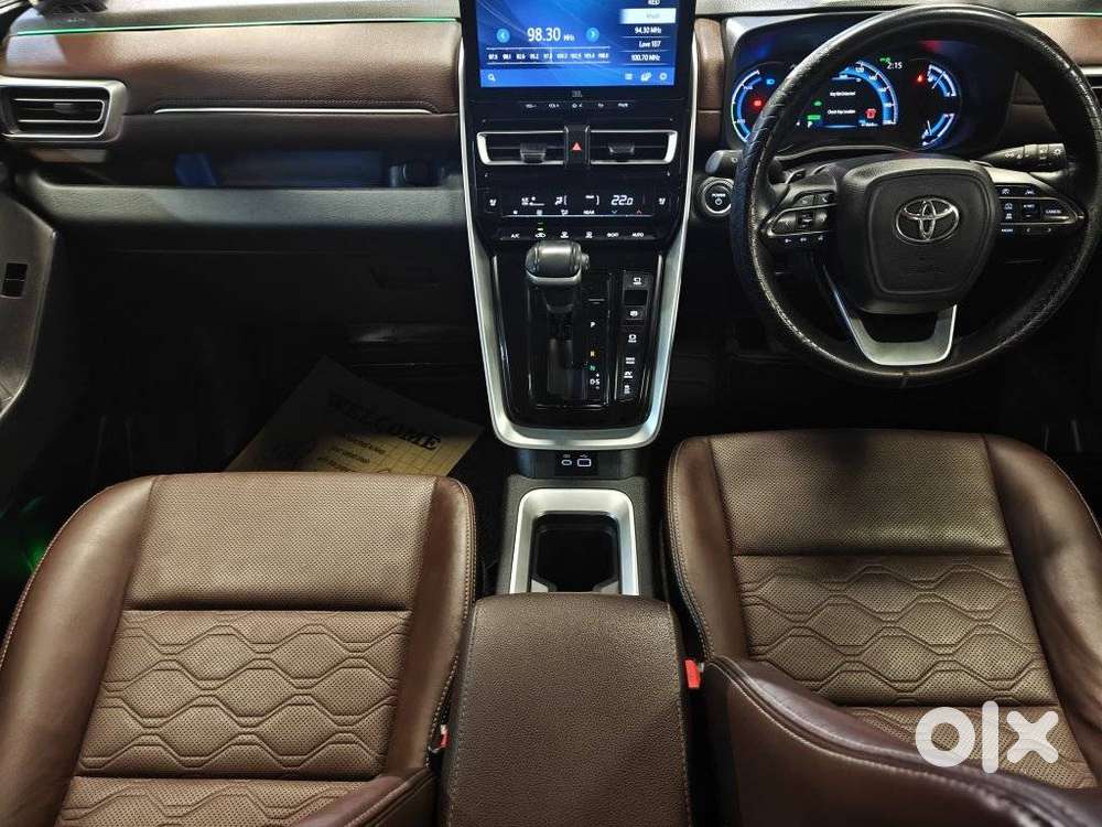 Toyota Innova Hycross 2.0 Zx (o) Hybrid 7 Str, 2024, Petrol