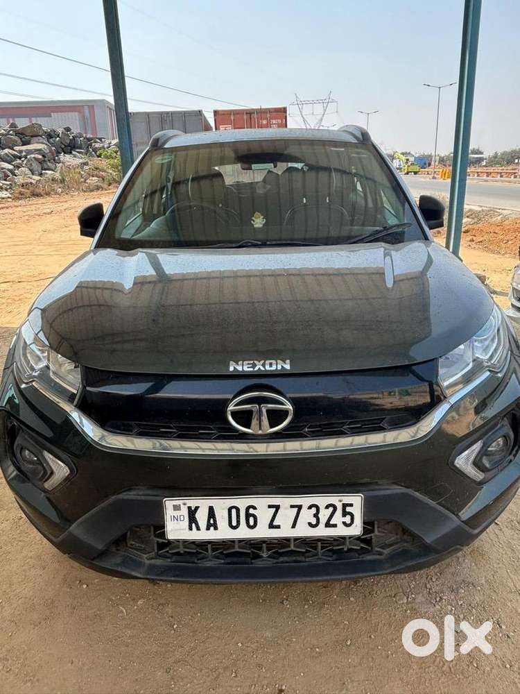 Tata Nexon 2020 Petrol 76000 Km Driven With Sunroof