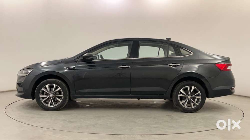 Skoda Slavia Style 1.0l Tsi Mt, 2023, Petrol