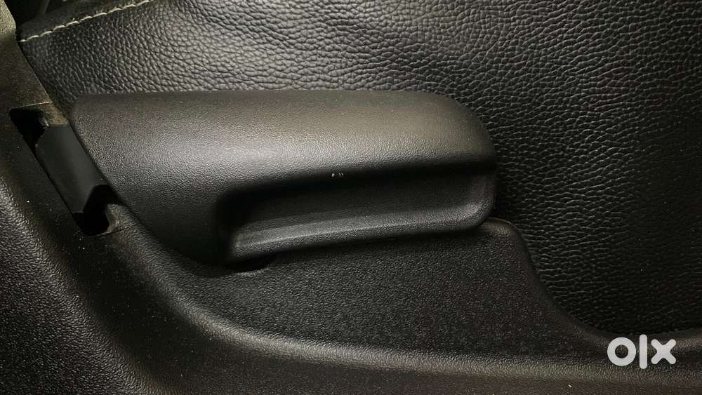 Maruti Suzuki Vitara Brezza 1.5 Lxi, 2021, Petrol