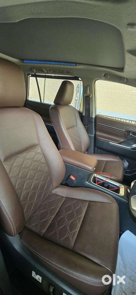 Toyota Innova Hycross 2.0 Zx Hybrid 7 Str, 2024, Petrol