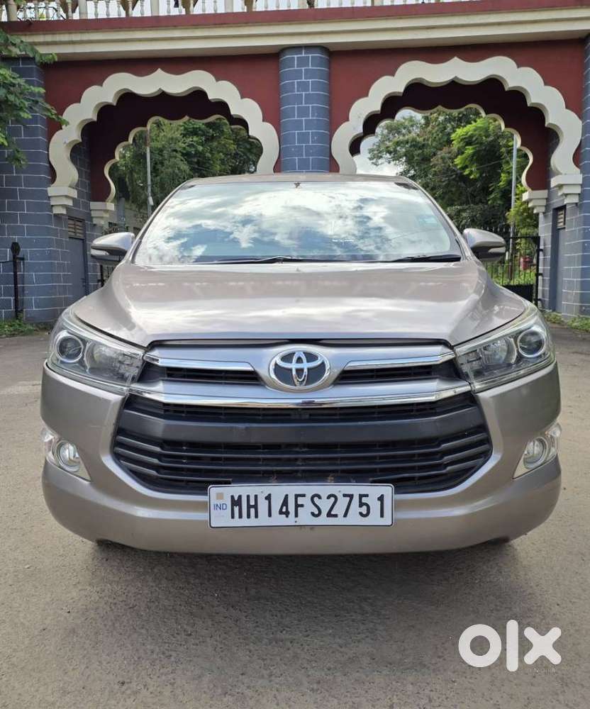 Toyota Innova Crysta 2.4 Vx Mt 8s, 2016, Diesel