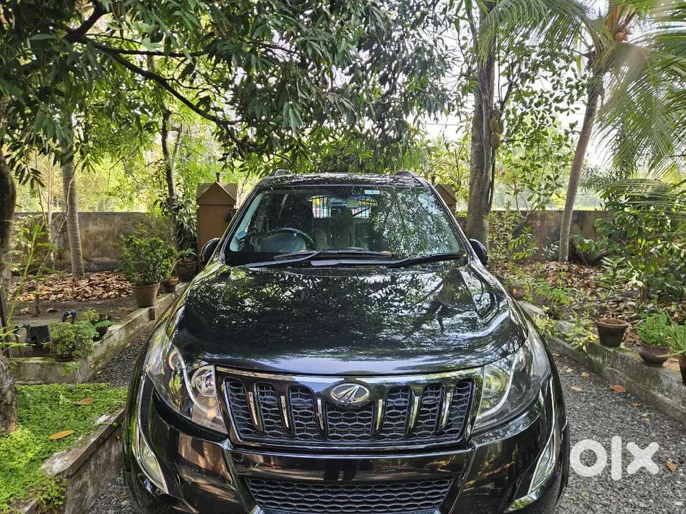Xuv500, W6 Manual, 2017 Registered,napoli Black Colour.single Owned