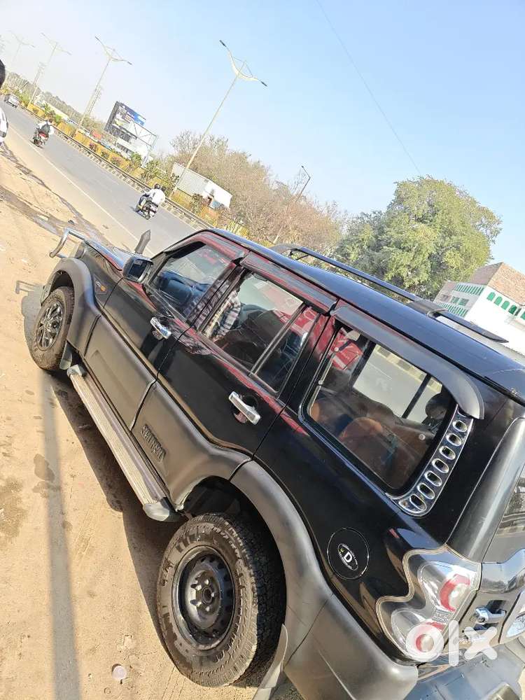 Mahindra Scorpio Diesel 2016 Variant S2