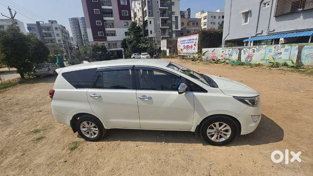 Toyota Innova Crysta 2.8z Automatic, 2017, Diesel