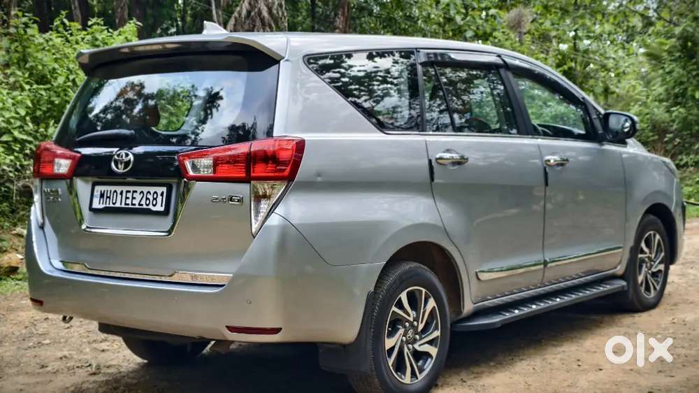 2022 Model/ Innova Crysta Gx Plus Mt Bs6/ Single Owner/ 149000km