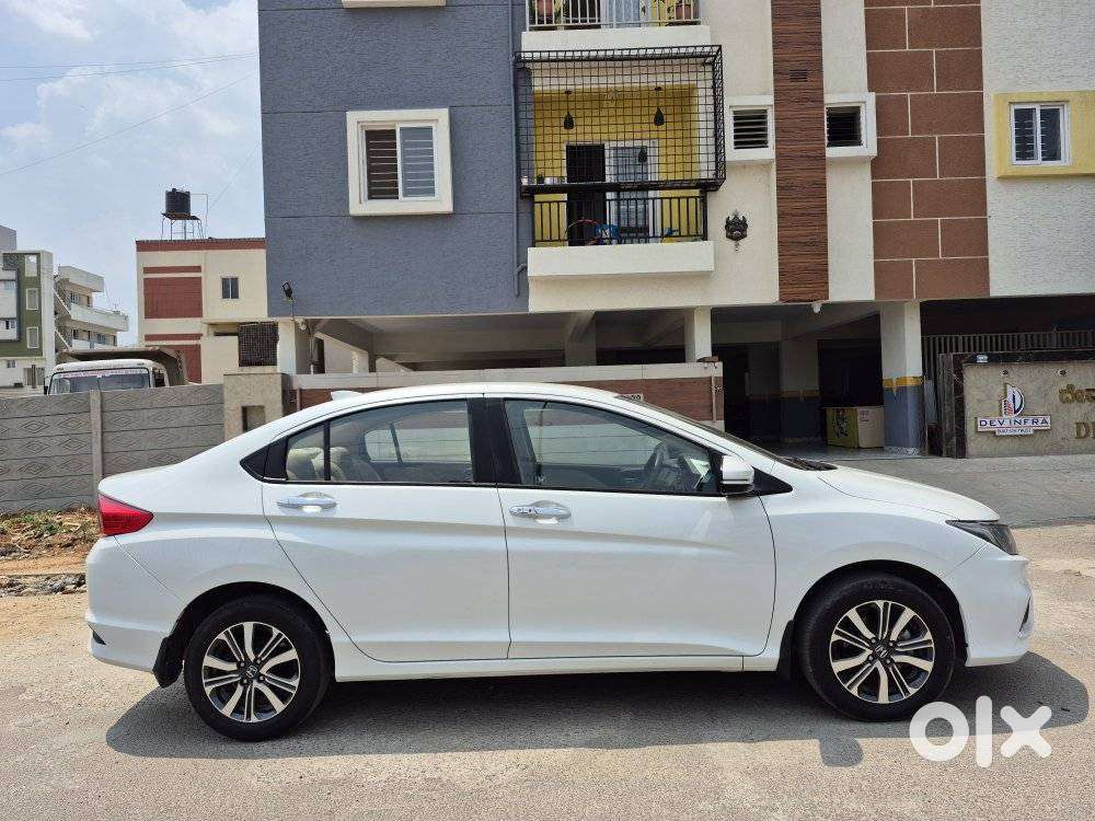 Honda City V Mt Exclusive, 2022, Petrol