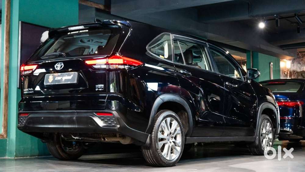Toyota Innova Hycross Zx(o), 2026, Petrol