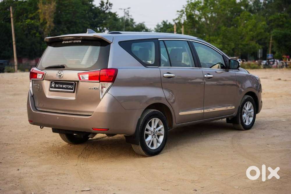 Toyota Innova Crysta 2.4 Gx Mt, 2017, Diesel