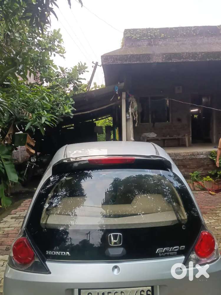 Honda Brio Mt 2012