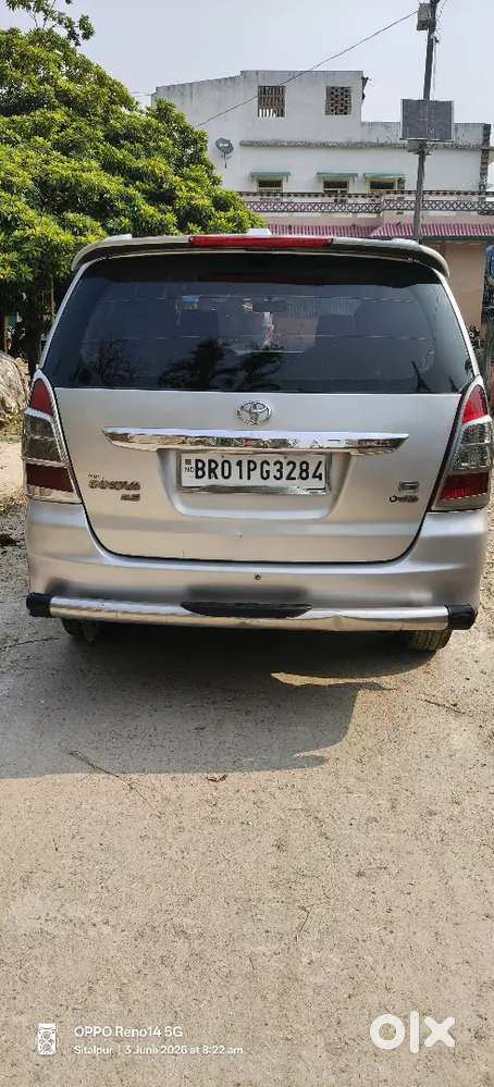 Toyota Innova G 2016 Diesel 87000 Km Driven