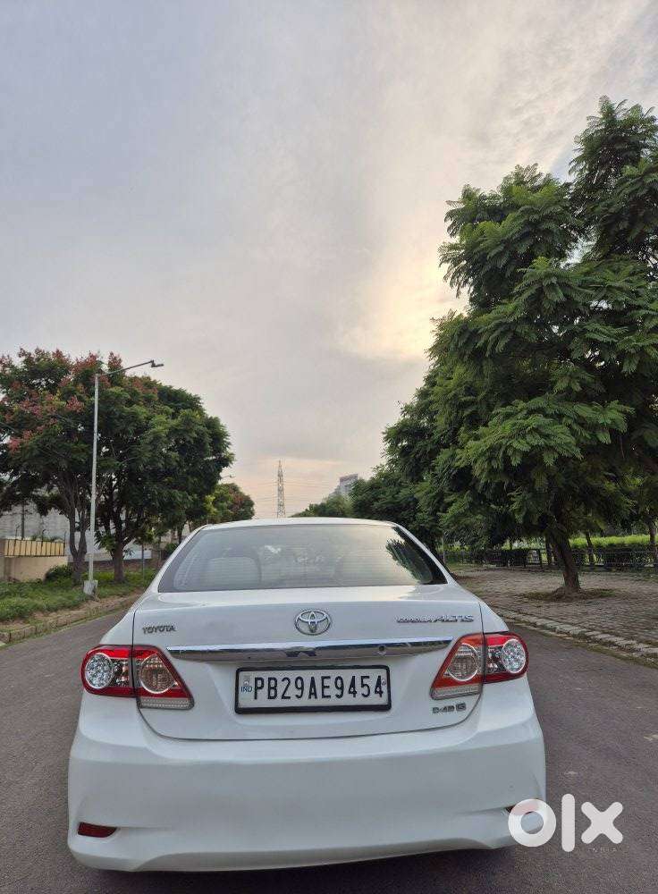 Toyota Corolla Altis 2010-2013 Diesel D4dg, 2011, Diesel