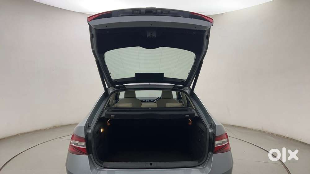 Skoda Superb Lk 1.8 Tsi At, 2018, Petrol