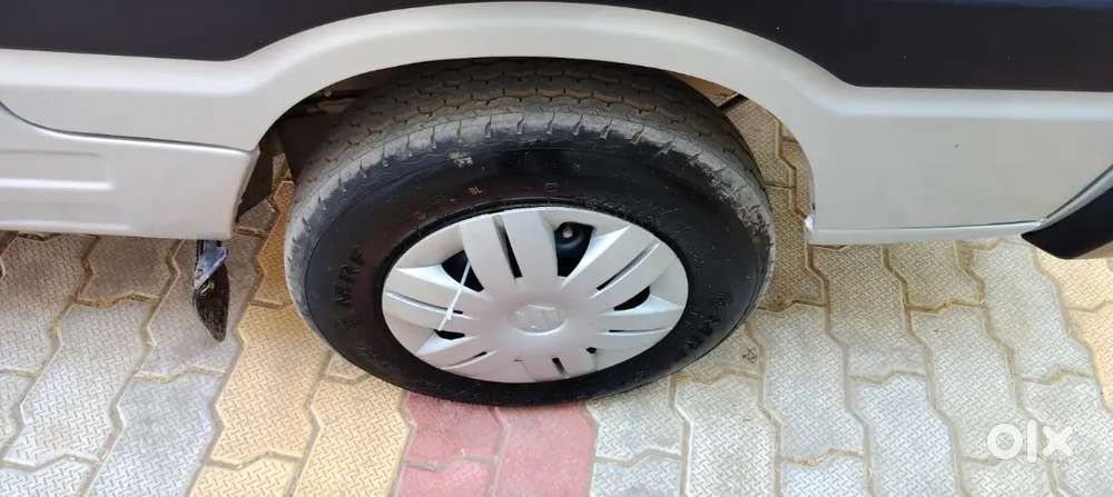 Maruti Suzuki Omni 2017 Lpg 80000 Km Driven Pantrol Lpg Rc Approved